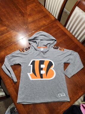 PINK Victoria's Secret Cincinnati Bengals Hoodie Size Small